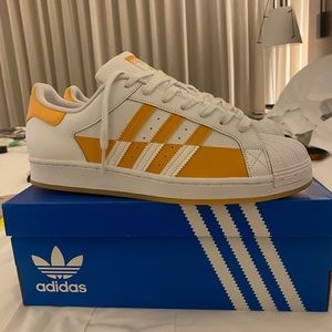 - Adidas Superstar NIB NWT orange and white size 12
